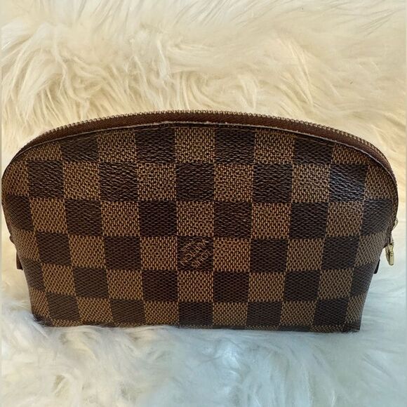 LOUIS VUITTON Damier Ebene Toiletry Cosmetic Pouch, Pochette Cosmetique - Picture 2 of 16